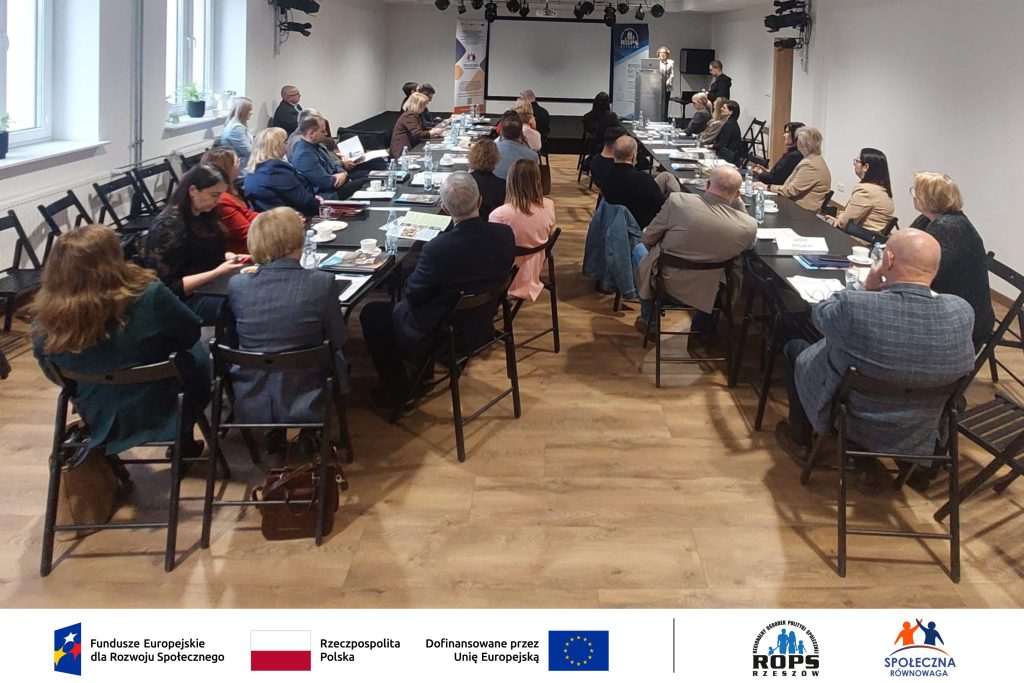 Prezentacja na sali konferencyjnej