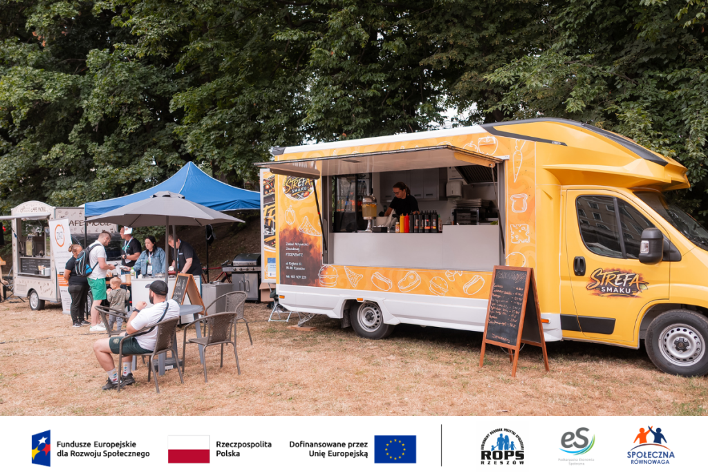 Food truck na targu
